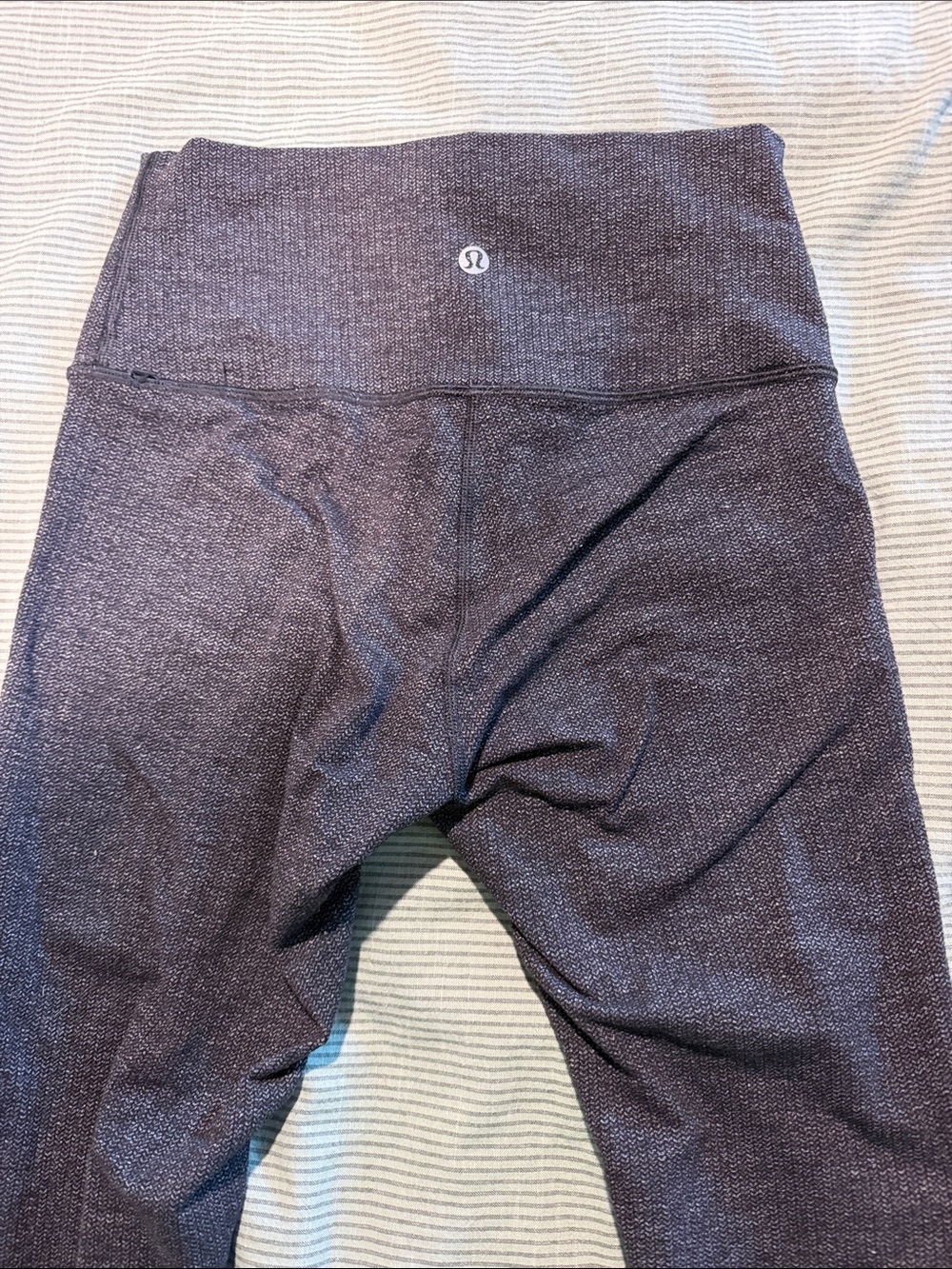 lululemon athletica Woman’s Performance leggings full length— Dark Heather Charc